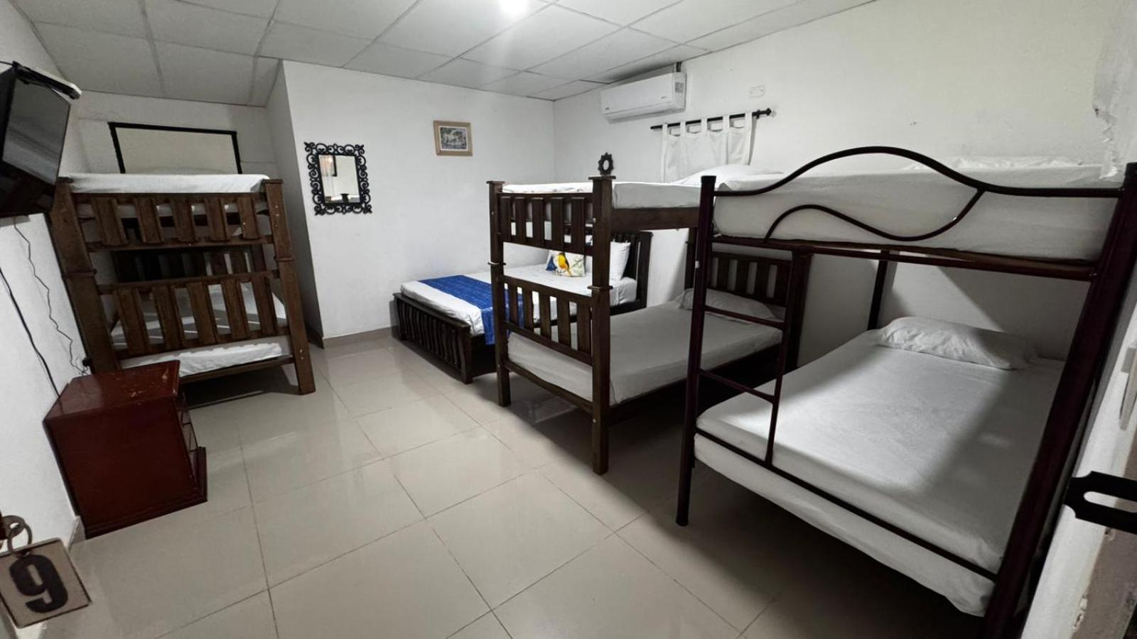Pensión Mi Casa 18 Jj Santa Marta (Magdalena)